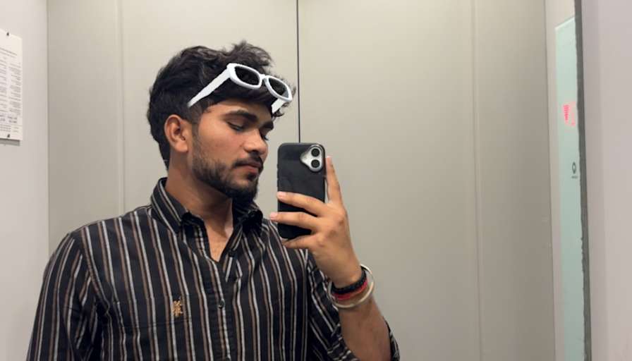 Sonit rajput's room