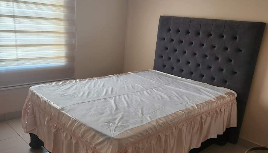 Sombu's room