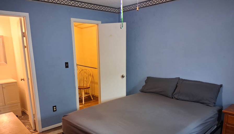 Mark Fain's room