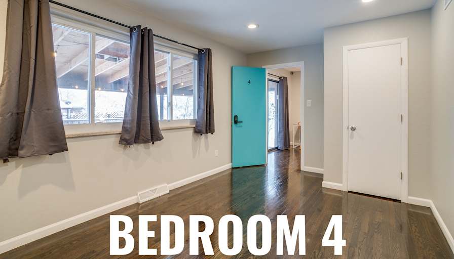 HomeCrew's room