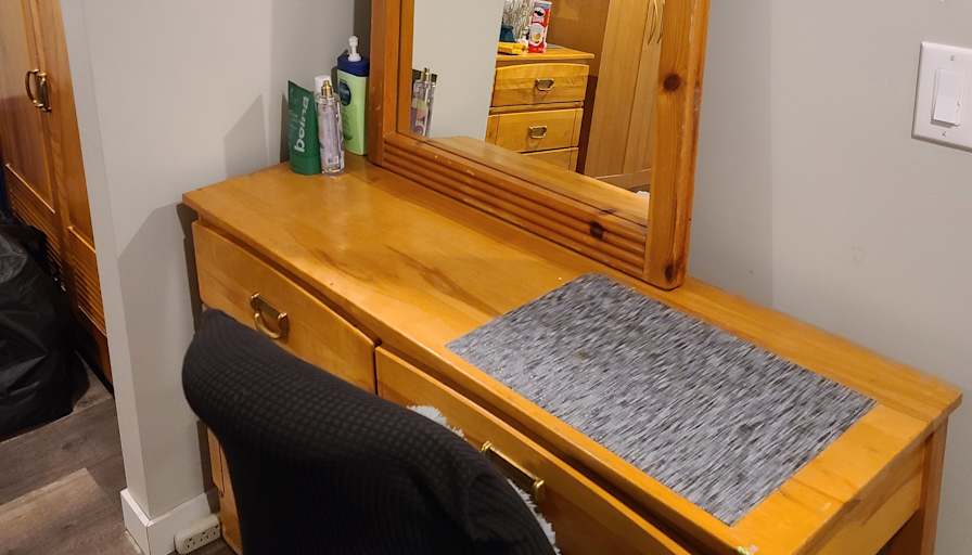 Tracy's room