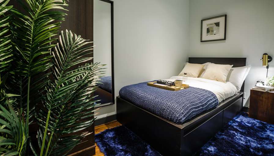 Sam June's room