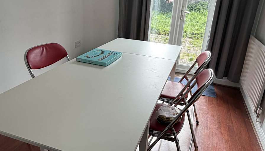 andrew zhao's room