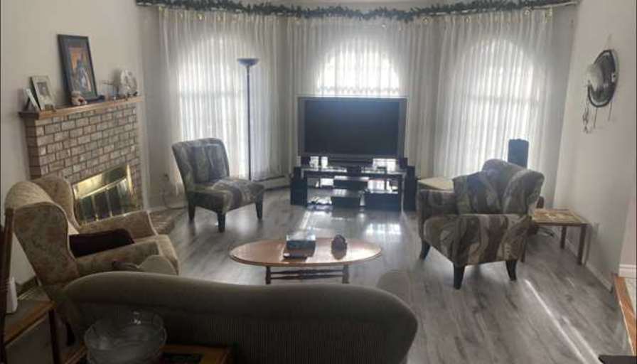 William  Lowe's room