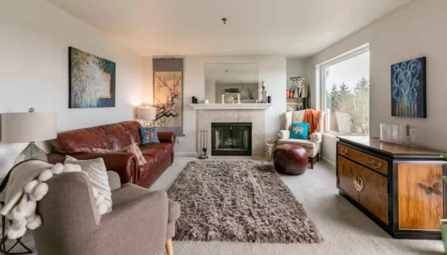 Elaine Ray's room