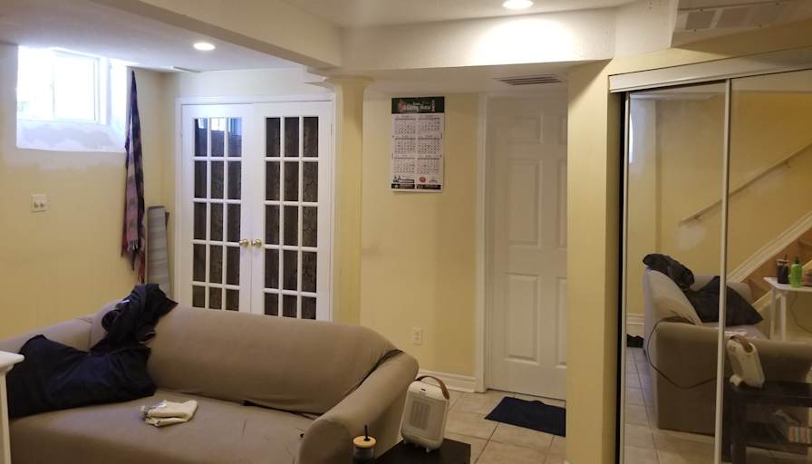 SINTHUJAN's room