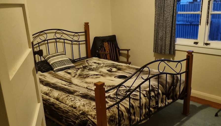 Jen's room