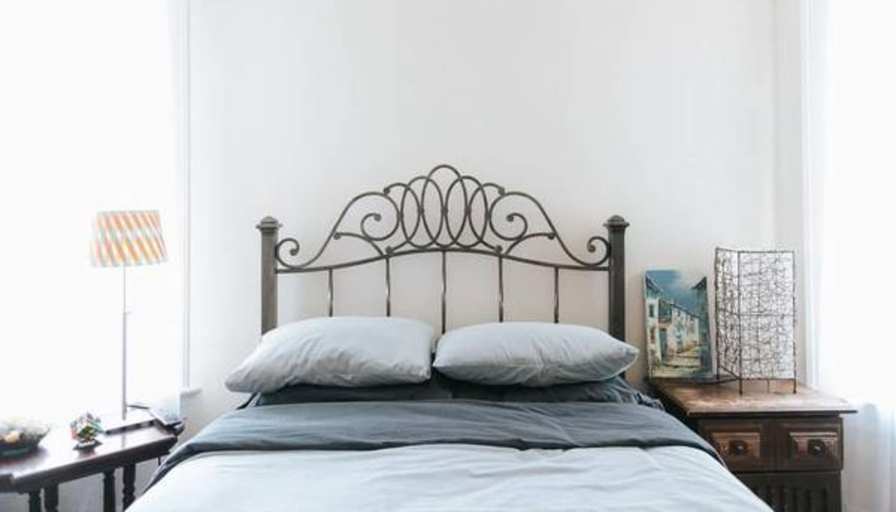 NOPA Room for rent's room