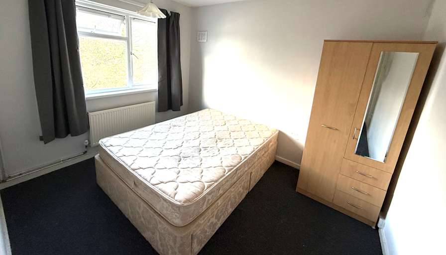 M hassan's room