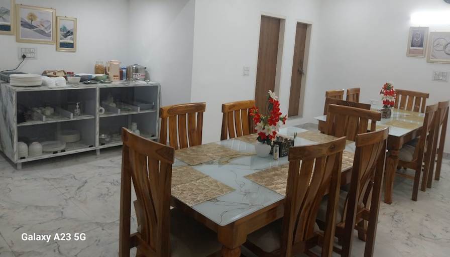 Vid's room