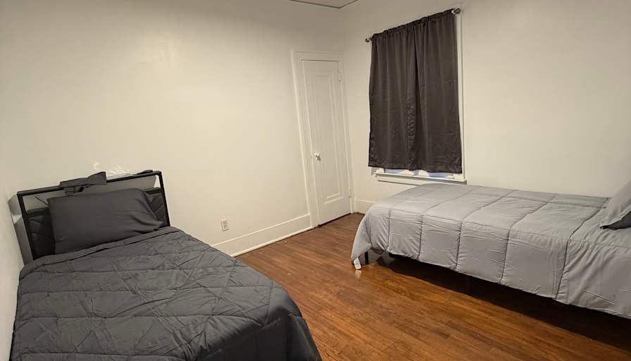 NOAHS's room