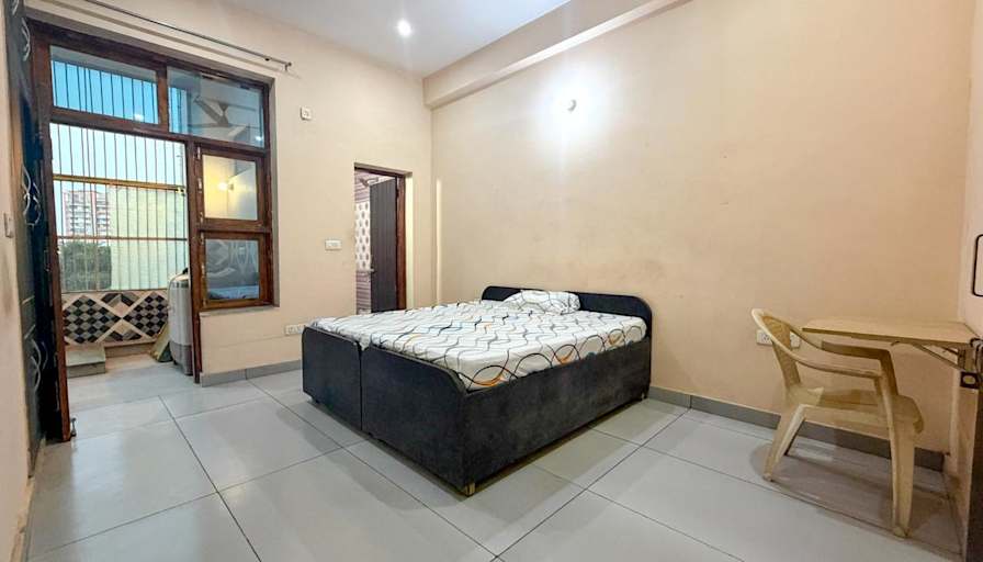 Shikhar's room