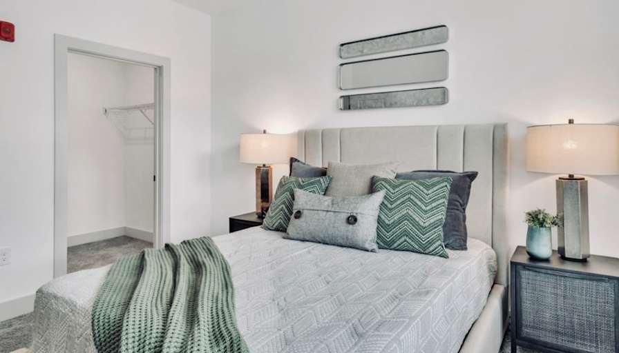 Zara's room
