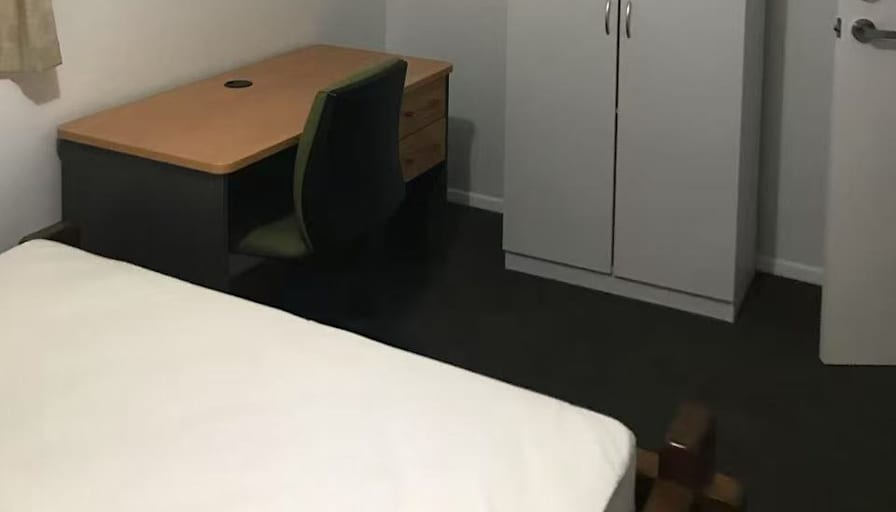 paul's room