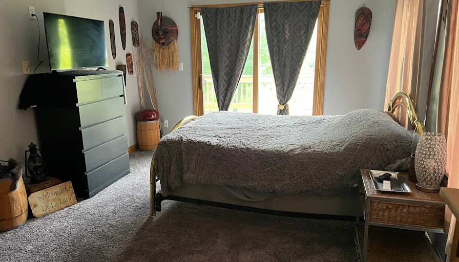 Samantha's room