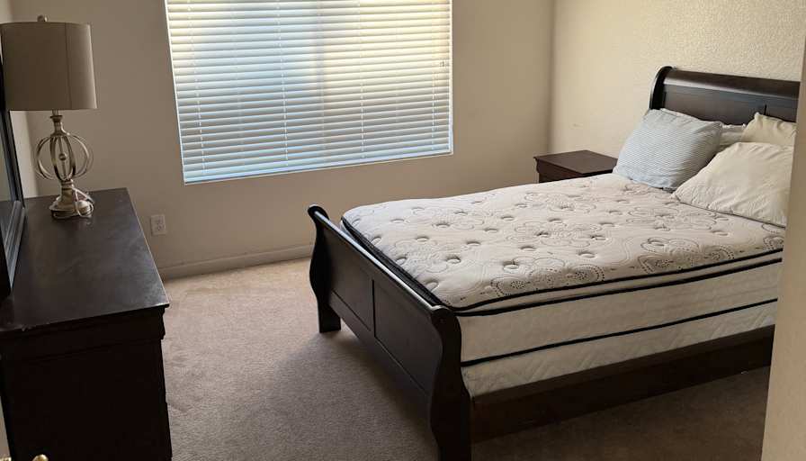 Nique's room
