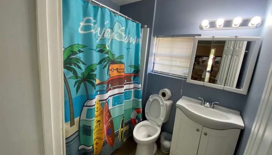 Felix's room
