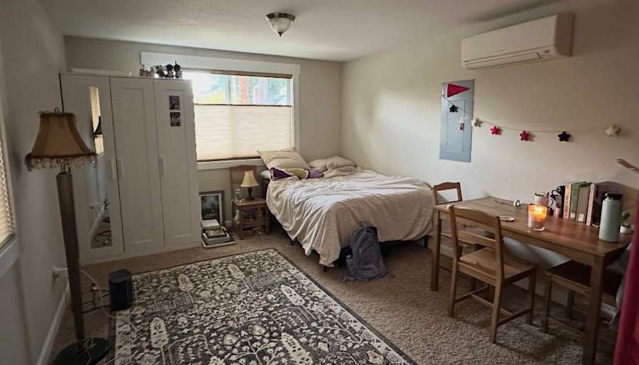 Stephanie's room