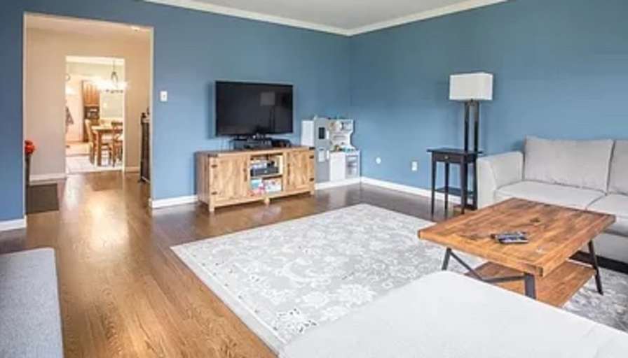 Jewel's room