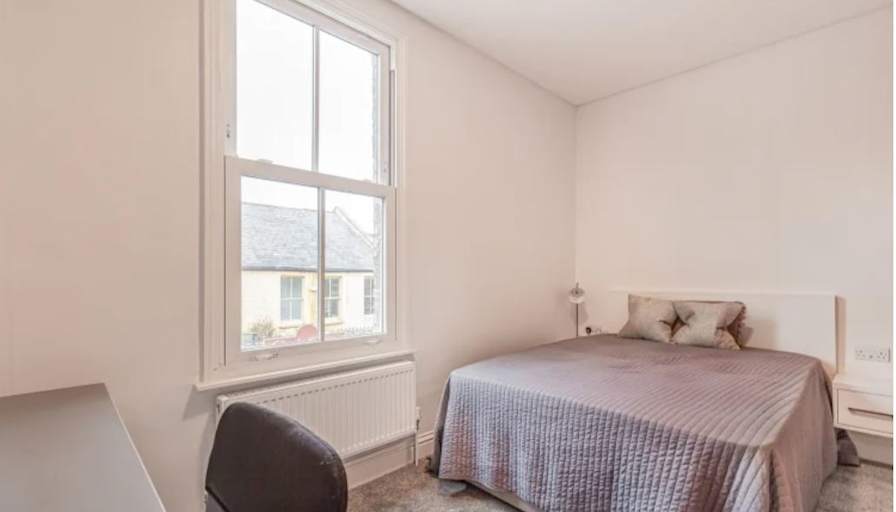 Sally Tendayi's room
