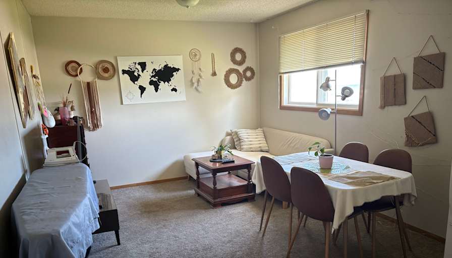 Mo's room