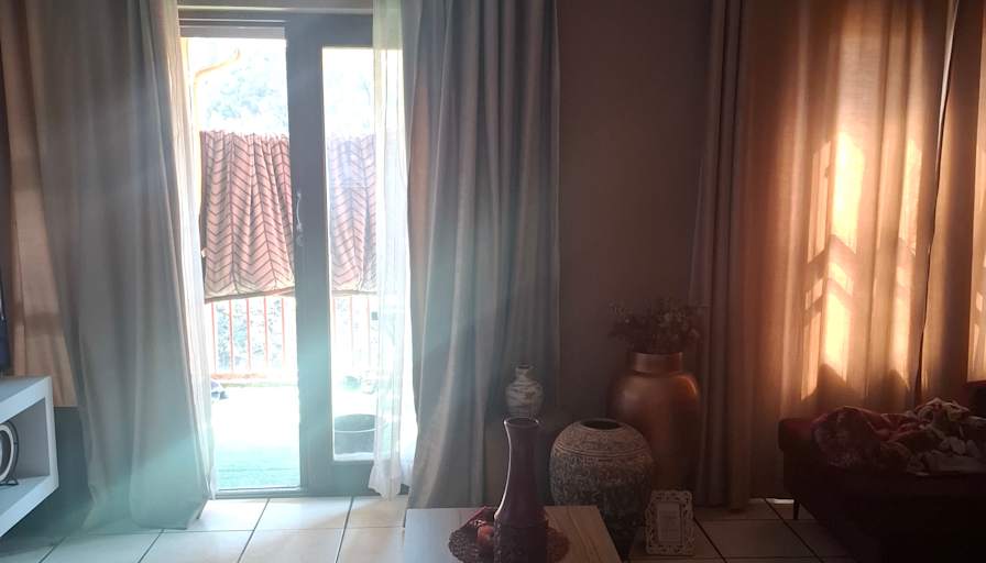 Vallence's room