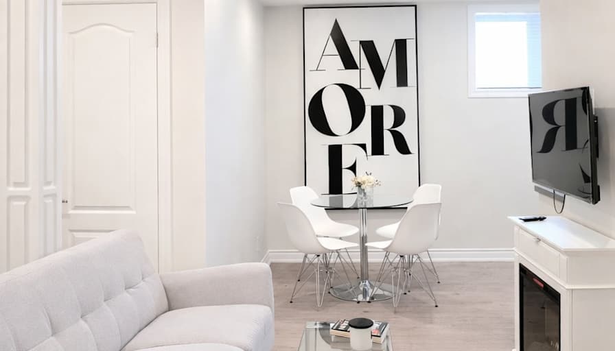 Elle's room