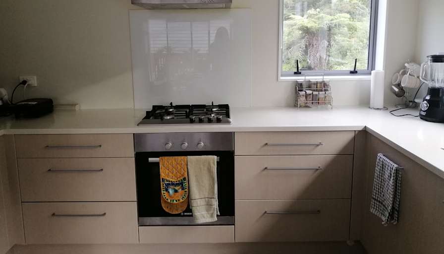 Nosh's room