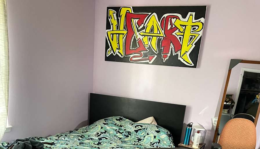 Jen's room
