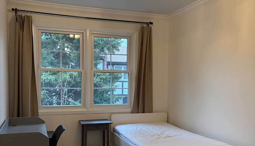 Michele's room
