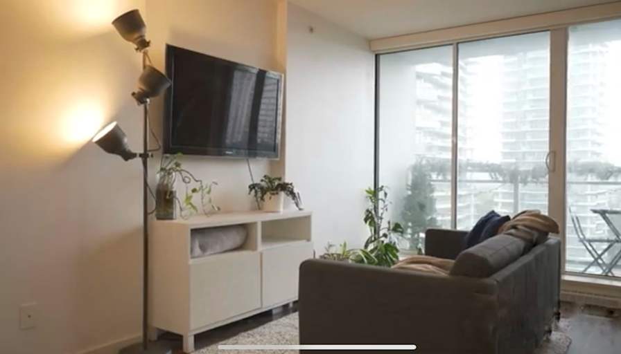 X-ray Boi's room