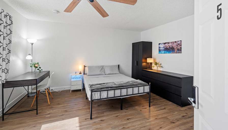 PadSplit's room