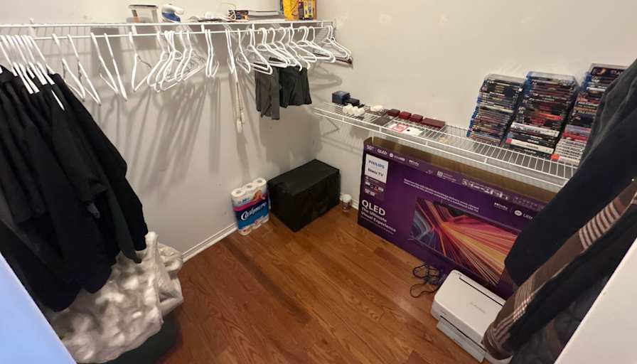 V's room