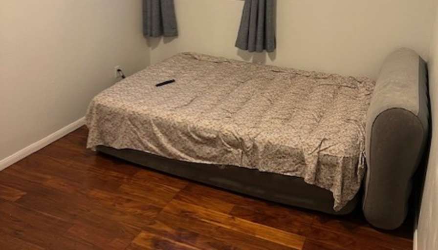 Riverside CA's room