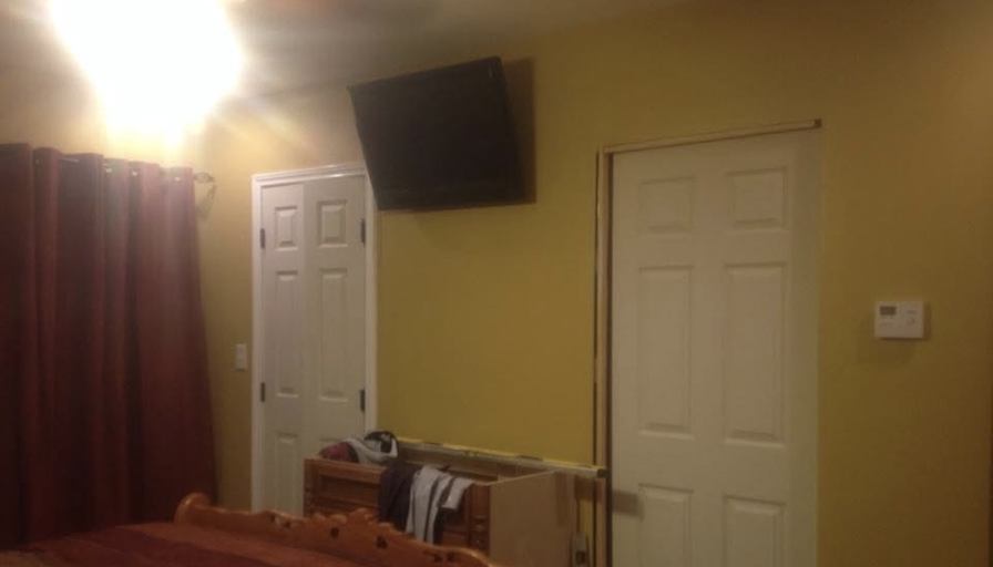 Kelsey Thomas's room
