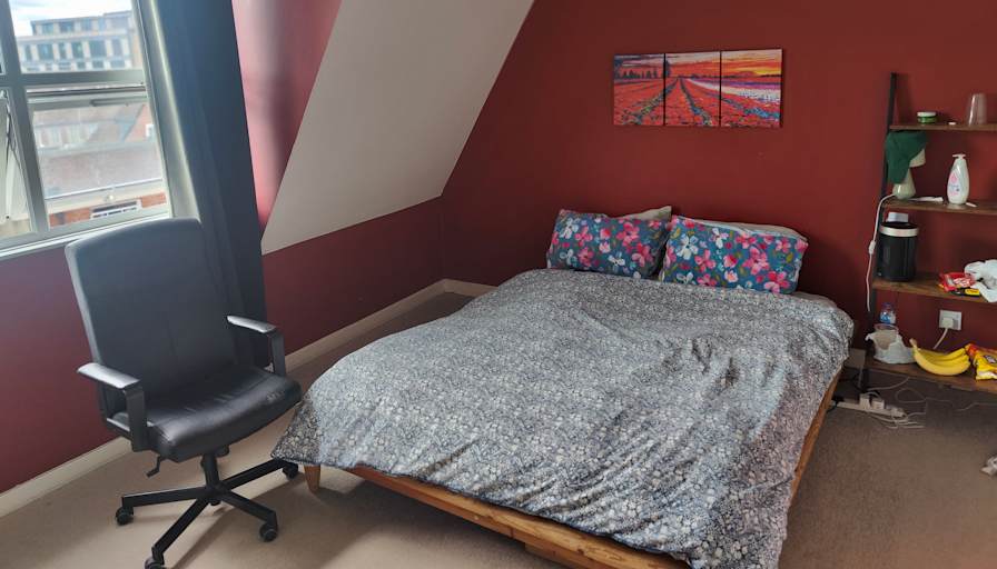 Milind's room