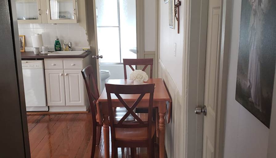 Suzanne's room