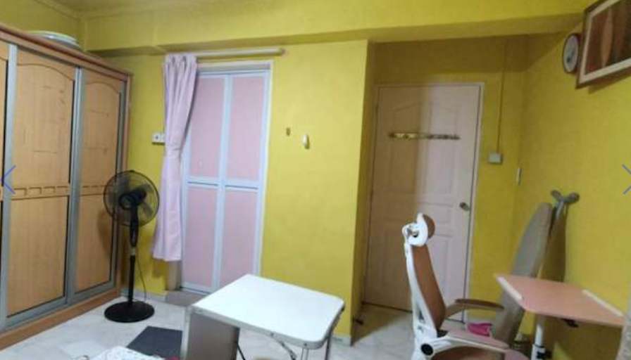 Senil's room