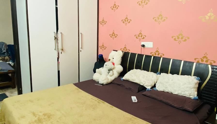 Isha's room