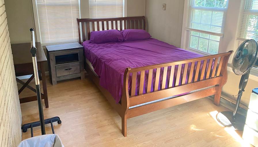 Thomas's room