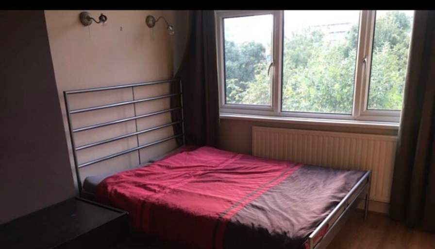 Lisa's room