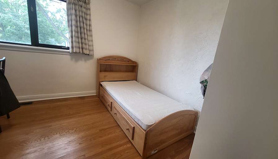 bowen's room