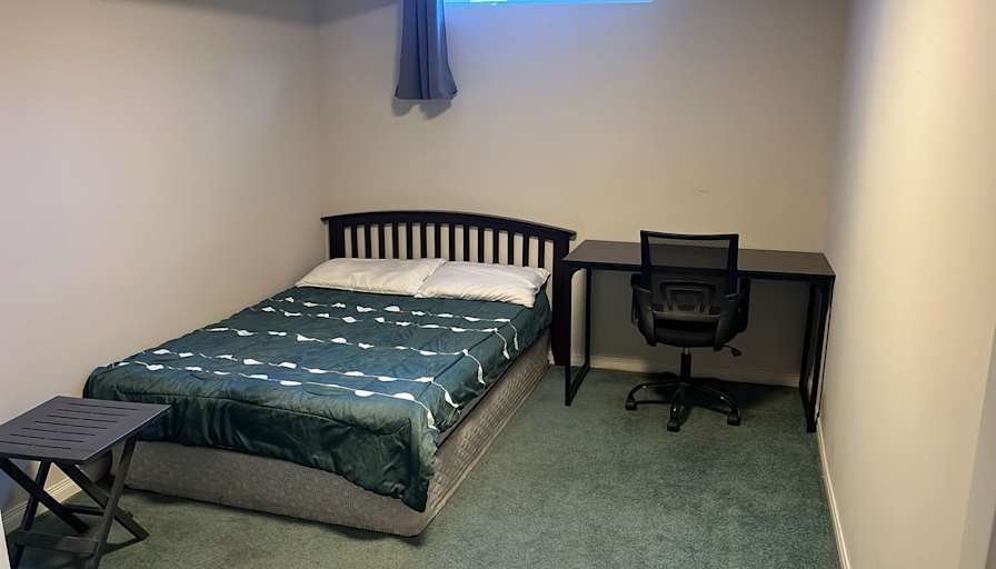 Vic's room