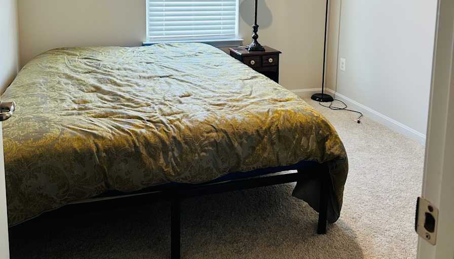 Mona's room