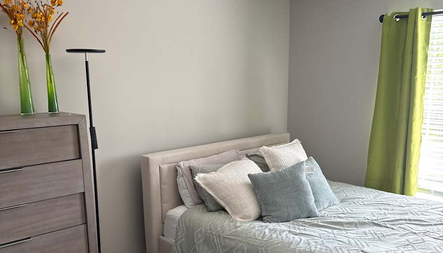 Thomas's room