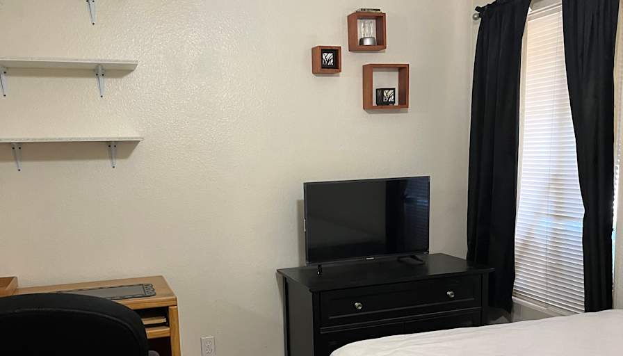 Dede's room