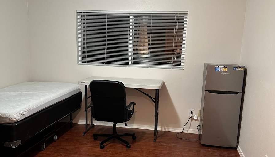 Lisa's room