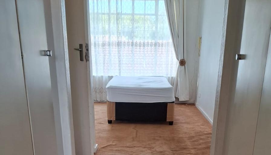 Antoinette's room