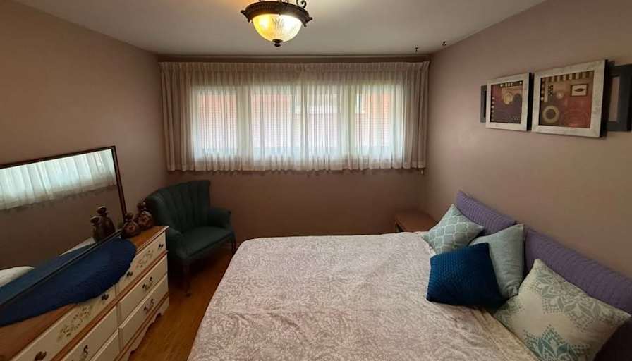 Shahnaz Ghalakhani's room