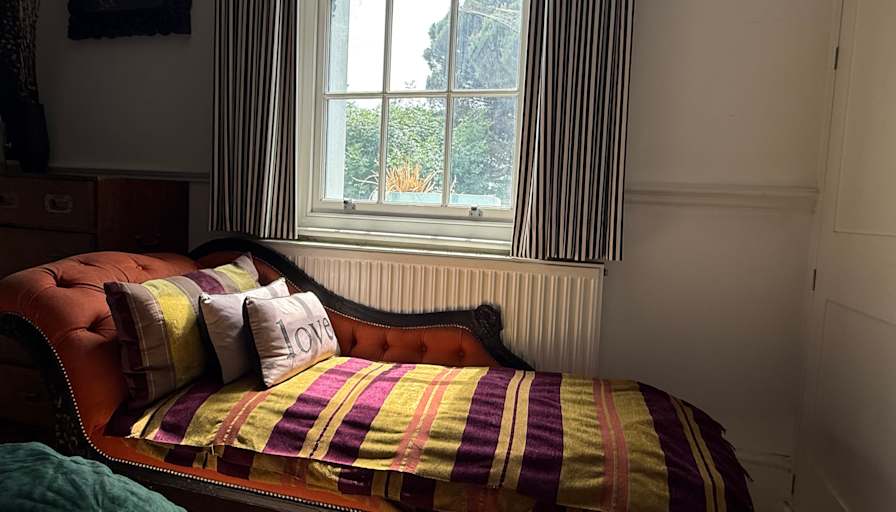 Ali James Taylor's room